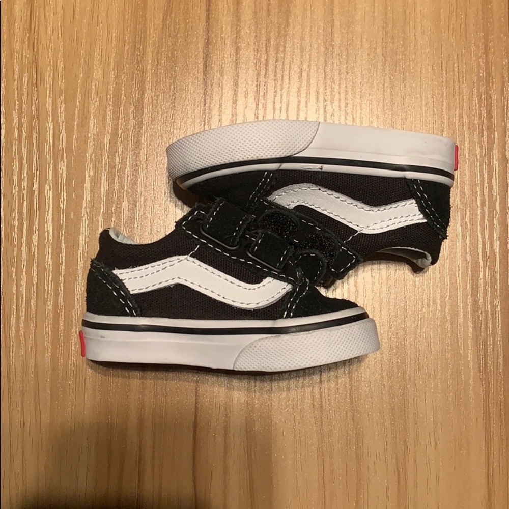 Infant vans hard bottom shoes